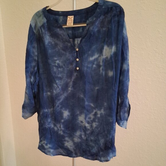 Faded Glory Tops - Faded Glory Blue & White Tie Dye V-Neck Top